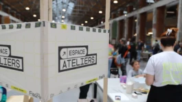 Signalétique directionnelle utilisant les pictogrammes de fabrication et de transformation.