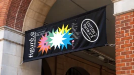 Signalétique de l'exposition inclusive et participative basée sur le système visuel festival Figuré.e 2. 