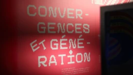 Zoom sur lettrage scénographie Morfosonic 